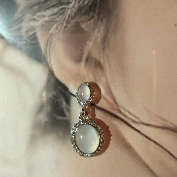 Minimalist Round Drop Earrings - Picture 1 of 1